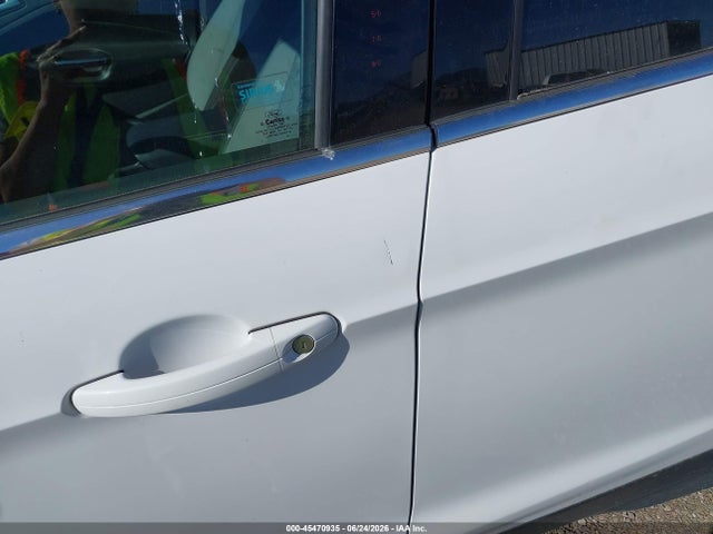 1FMCU9GD4HUE18527 Ford ESCAPE SE
