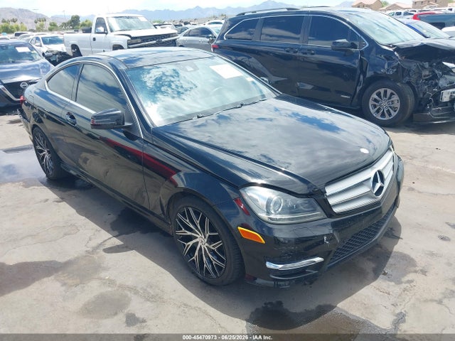 Продаж на аукціоні авто 2013 Mercedes-benz C 250, vin: WDDGJ4HB5DF956673, номер лоту: 45470973