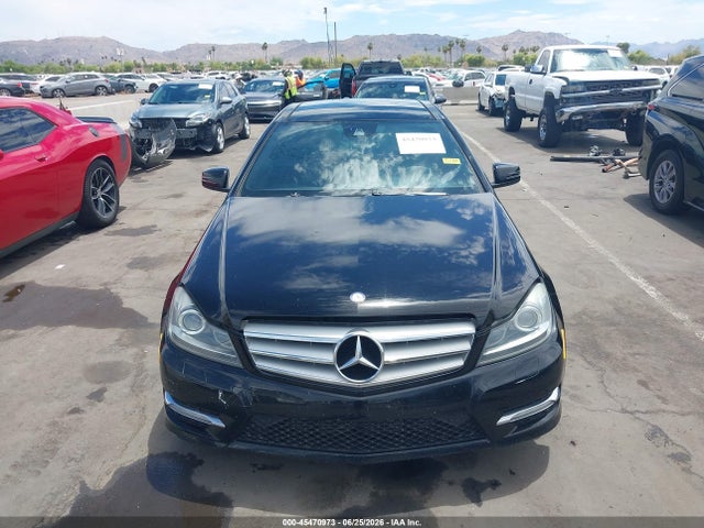 Продаж на аукціоні авто 2013 Mercedes-benz C 250, vin: WDDGJ4HB5DF956673, номер лоту: 45470973