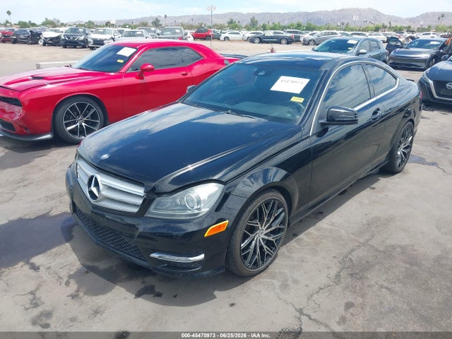Продаж на аукціоні авто 2013 Mercedes-benz C 250, vin: WDDGJ4HB5DF956673, номер лоту: 45470973