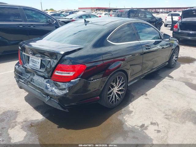 Продаж на аукціоні авто 2013 Mercedes-benz C 250, vin: WDDGJ4HB5DF956673, номер лоту: 45470973