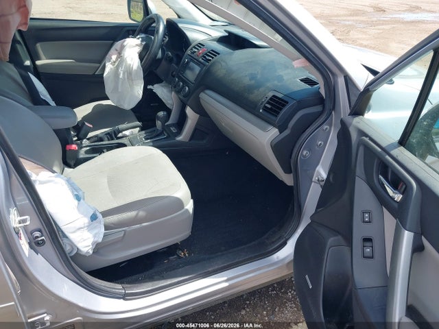 45471006 :رقم المزاد ، JF2SJAWC0FH553126 vin ، 2015 Subaru Forester 2.5i Touring مزاد بيع