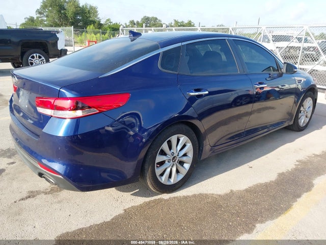 KIA Optima Lx 2017 5XXGT4L36HG162955 Image 4