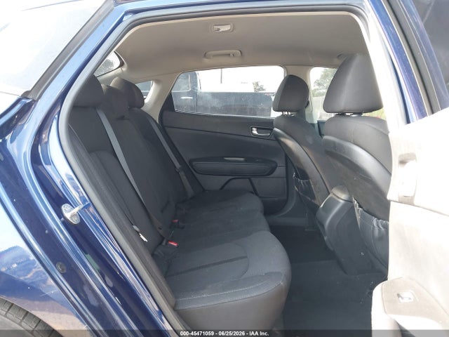 KIA Optima Lx 2017 5XXGT4L36HG162955 Image 8
