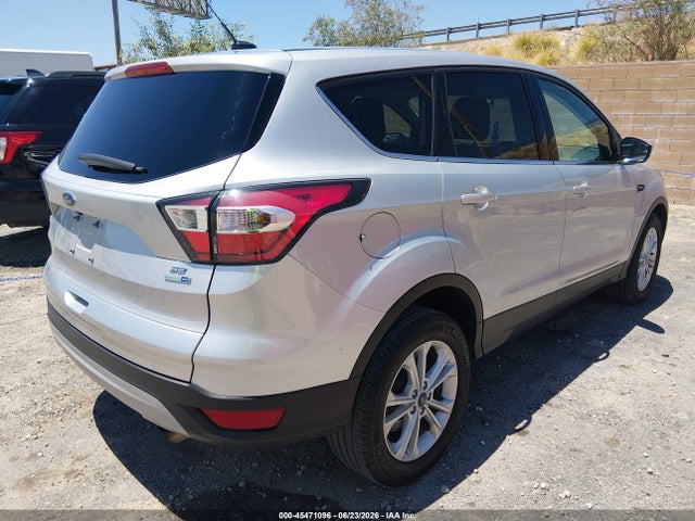 Ford ESCAPE SE 2017 1FMCU9GDXHUA41279 Image 4