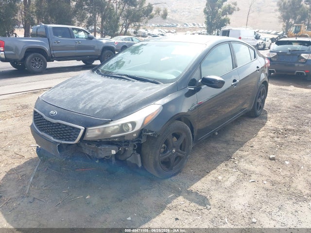 KIA FORTE LX 2017 3KPFK4A72HE044124 Image 2