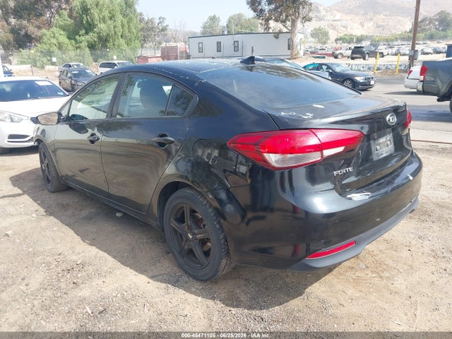 KIA FORTE LX 2017 3KPFK4A72HE044124 Image 3