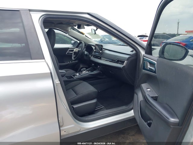 Auction sale of the 2022 Mitsubishi Outlander Es 2.5 2wd, vin: JA4J3TA86NZ015889, lot number: 45471121