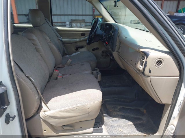 Auction sale of the 2001 Chevrolet Silverado 1500, vin: 1GCEC19T51E168155, lot number: 45471142