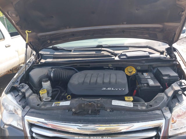 Продаж на аукціоні авто 2015 Chrysler Town & Country Touring-l, vin: 2C4RC1CG3FR589833, номер лоту: 45471185