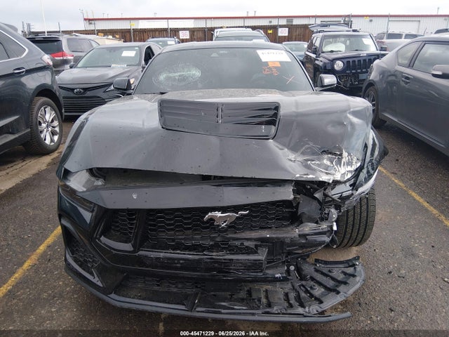 45471229 :رقم المزاد ، 1FA6P8CF2S5413389 vin ، 2025 Ford Mustang Gt Premium Fastback مزاد بيع