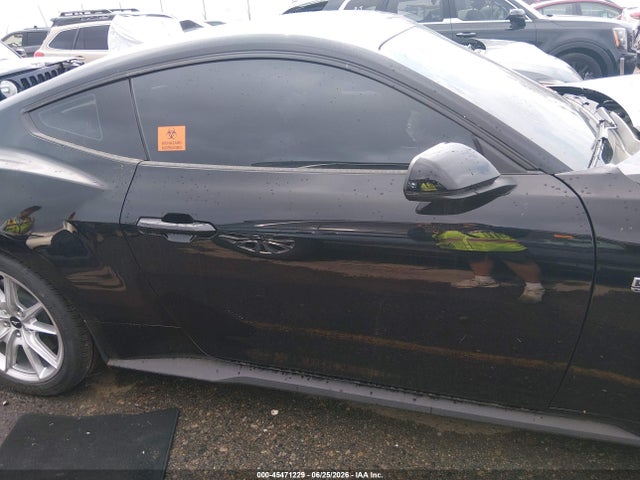 45471229 :رقم المزاد ، 1FA6P8CF2S5413389 vin ، 2025 Ford Mustang Gt Premium Fastback مزاد بيع