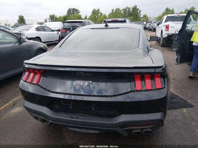 45471229 :رقم المزاد ، 1FA6P8CF2S5413389 vin ، 2025 Ford Mustang Gt Premium Fastback مزاد بيع