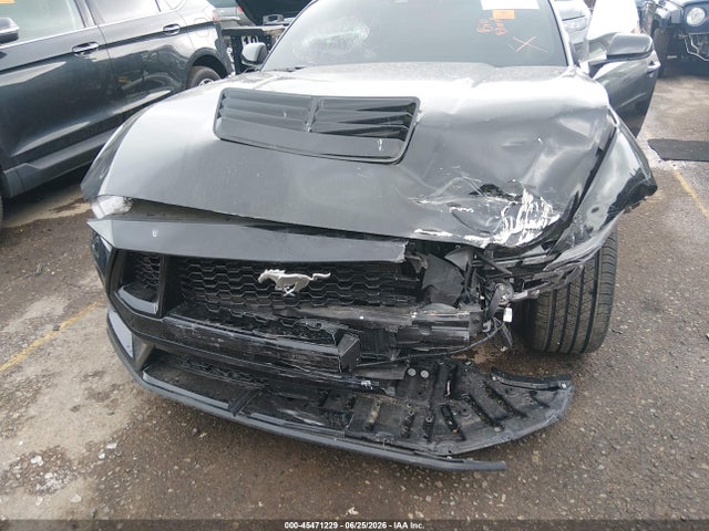 45471229 :رقم المزاد ، 1FA6P8CF2S5413389 vin ، 2025 Ford Mustang Gt Premium Fastback مزاد بيع