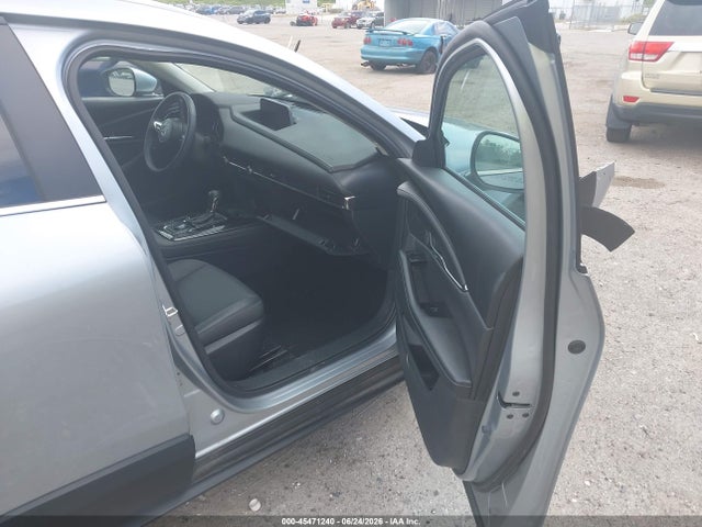 Продажа на аукционе авто 2021 Mazda Cx-30 Preferred, vin: 3MVDMACL3MM319041, номер лота: 45471240