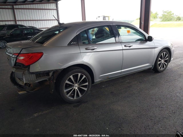 2014 Chrysler 200 Touring მანქანა იყიდება აუქციონზე, vin: 1C3CCBBG0EN128649, აუქციონის ნომერი: 45471306