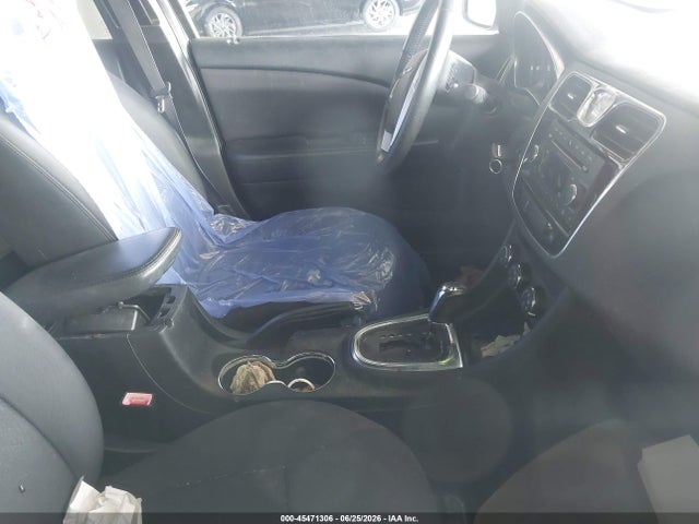 2014 Chrysler 200 Touring მანქანა იყიდება აუქციონზე, vin: 1C3CCBBG0EN128649, აუქციონის ნომერი: 45471306