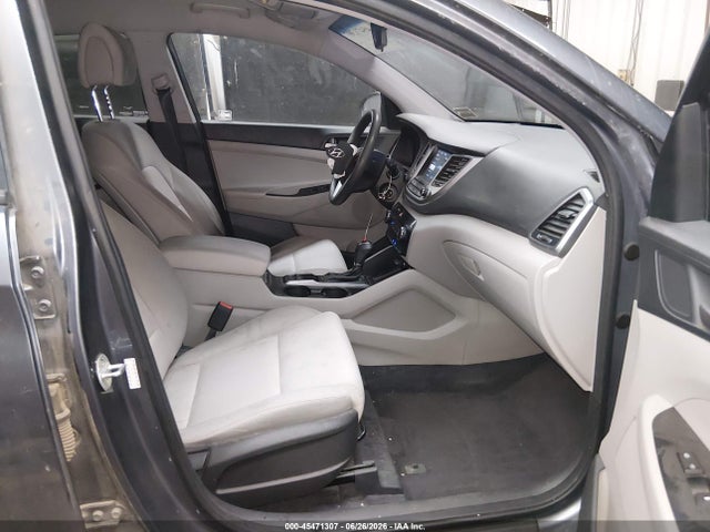 Hyundai TUCSON SEL 2018 KM8J3CA47JU680757 Image 5