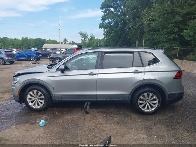 2020 Volkswagen Tiguan 2.0t S მანქანა იყიდება აუქციონზე, vin: 3VV1B7AX8LM082064, აუქციონის ნომერი: 45471344