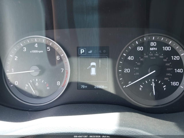 KM8J2CA40JU680957 Hyundai TUCSON SE