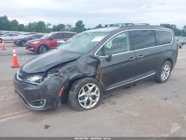 Chrysler Pacifica Touring-l 2017 2C4RC1BGXHR820277 Image 2