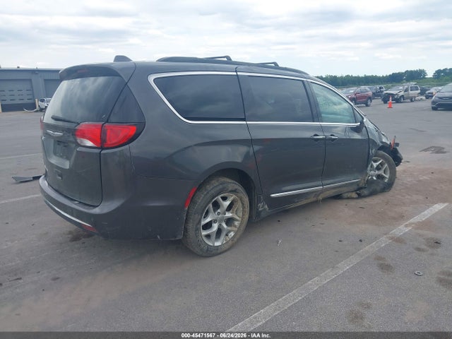 Chrysler Pacifica Touring-l 2017 2C4RC1BGXHR820277 Image 4