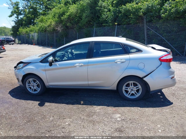 3FADP4BJ4JM133374 Ford FIESTA SE