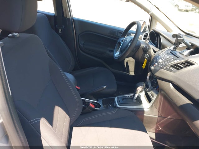 Ford FIESTA SE 2018 3FADP4BJ4JM133374 Image 5