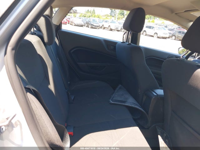 Ford FIESTA SE 2018 3FADP4BJ4JM133374 Image 8