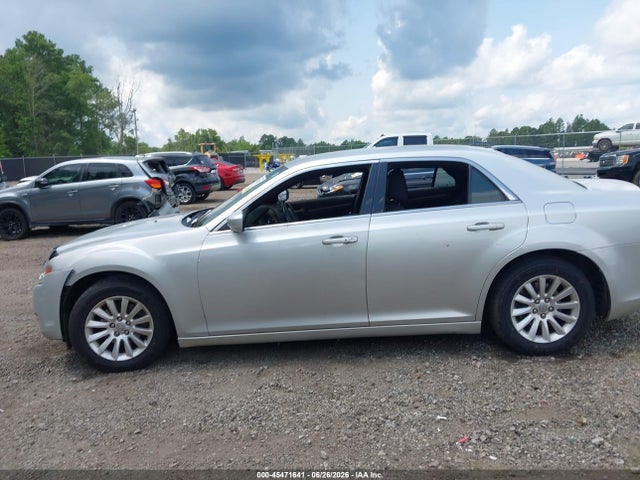 45471641 :رقم المزاد ، 2C3CCAAG2CH273824 vin ، 2012 Chrysler 300 مزاد بيع