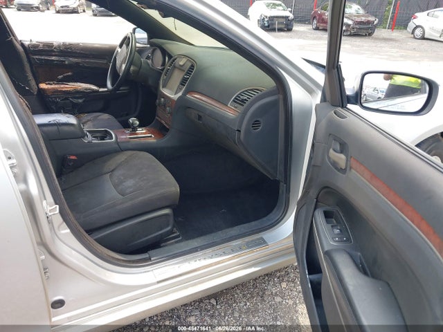 45471641 :رقم المزاد ، 2C3CCAAG2CH273824 vin ، 2012 Chrysler 300 مزاد بيع