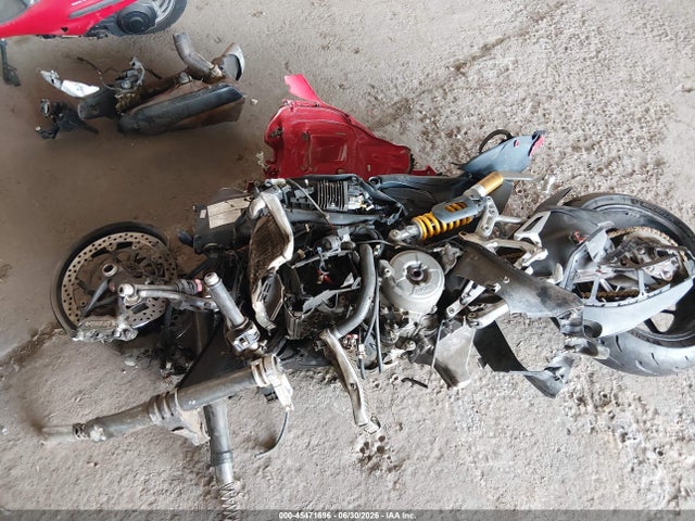 Ducati Panigale V2 2022 ZDMHAATW1NB008436 Image 3