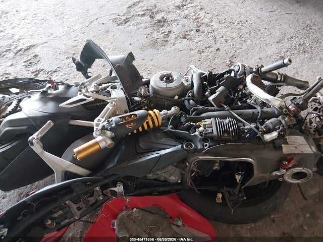 Ducati Panigale V2 2022 ZDMHAATW1NB008436 Image 8