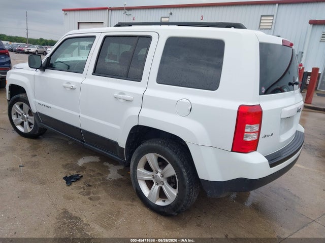 2015 Jeep Patriot Latitude მანქანა იყიდება აუქციონზე, vin: 1C4NJRFB8FD283992, აუქციონის ნომერი: 45471698