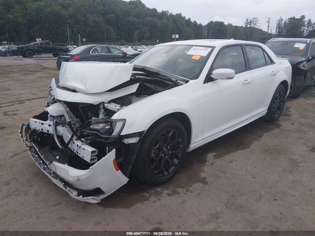 45471711 :رقم المزاد ، 2C3CCASG6PH677682 vin ، 2023 Chrysler 300 Touring L Awd مزاد بيع