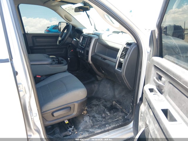 Продаж на аукціоні авто 2017 Ram 1500 Tradesman  4x4 5'7 Box, vin: 1C6RR7KG3HS570923, номер лоту: 45471727