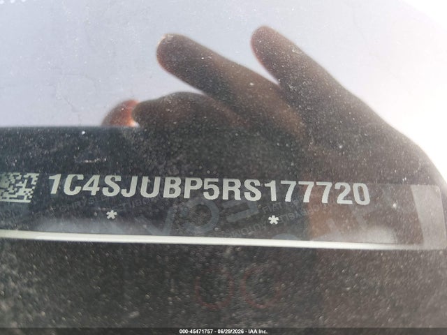1C4SJUBP5RS177720 Jeep Wagoneer Series Ii 4x2
