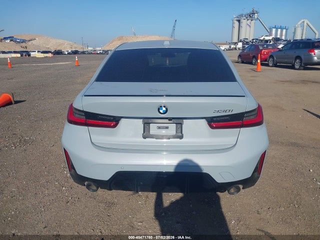 3MW69CW03T8F92929 BMW 330i Na