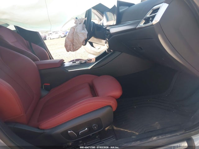 3MW69CW03T8F92929 BMW 330i Na