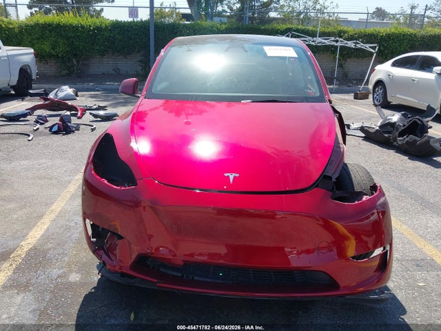 2025 Tesla Model Y Long Range Dual Motor Rear-wheel Drive მანქანა იყიდება აუქციონზე, vin: 7SAYGDEDXSF319656, აუქციონის ნომერი: 45471782