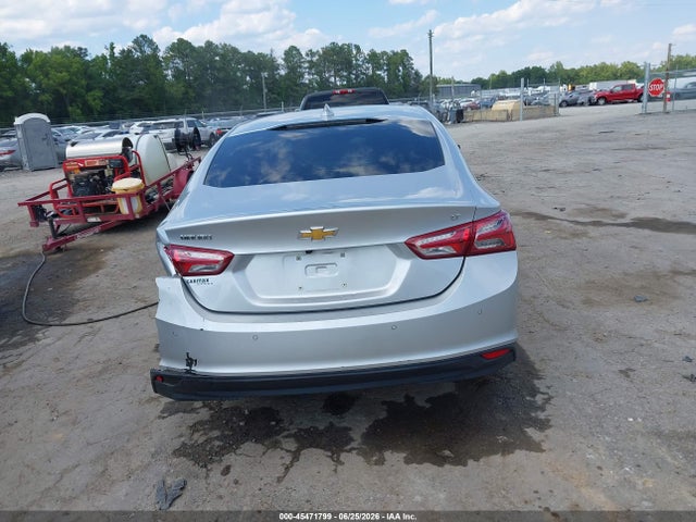1G1ZD5ST6MF010379 Chevrolet Malibu Fwd Lt