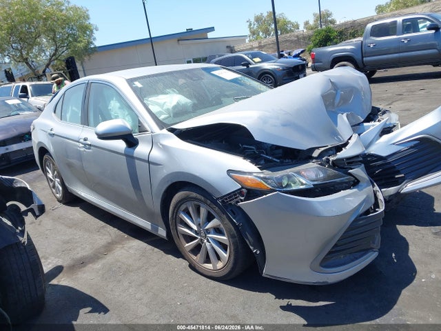 Toyota CAMRY LE 2022 4T1C11AKXNU719123 Image 13