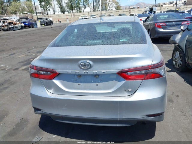 Toyota CAMRY LE 2022 4T1C11AKXNU719123 Image 16