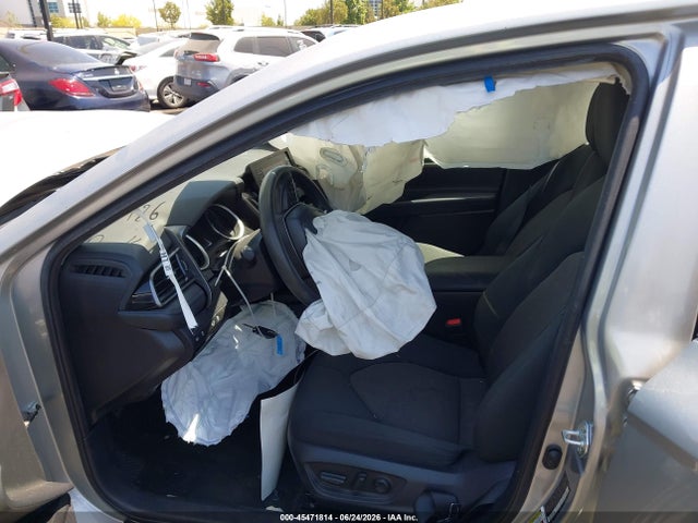 Toyota CAMRY LE 2022 4T1C11AKXNU719123 Image 5