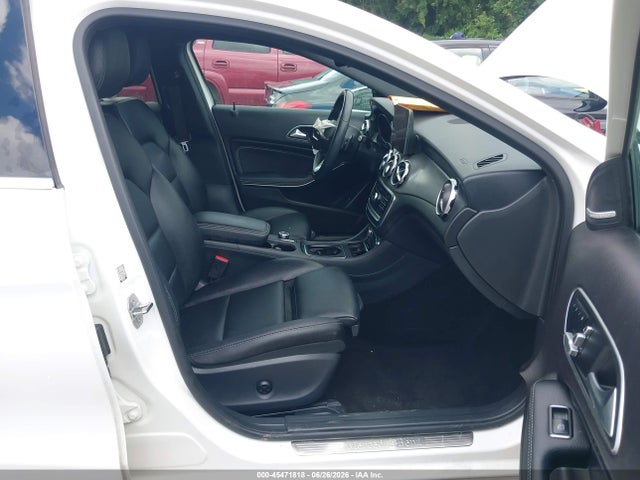 45471818 :رقم المزاد ، WDCTG4GB5KJ553239 vin ، 2019 Mercedes-benz Gla 250 4matic مزاد بيع