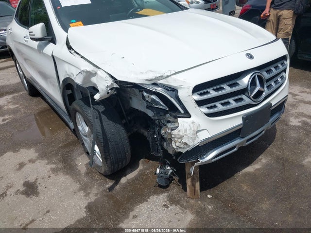 45471818 :رقم المزاد ، WDCTG4GB5KJ553239 vin ، 2019 Mercedes-benz Gla 250 4matic مزاد بيع