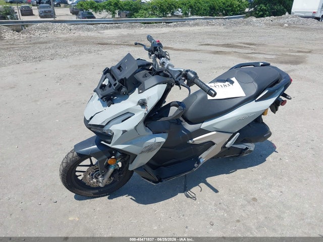 Honda Adv160 A 2026 MLHKF5456T5201268 Image 2