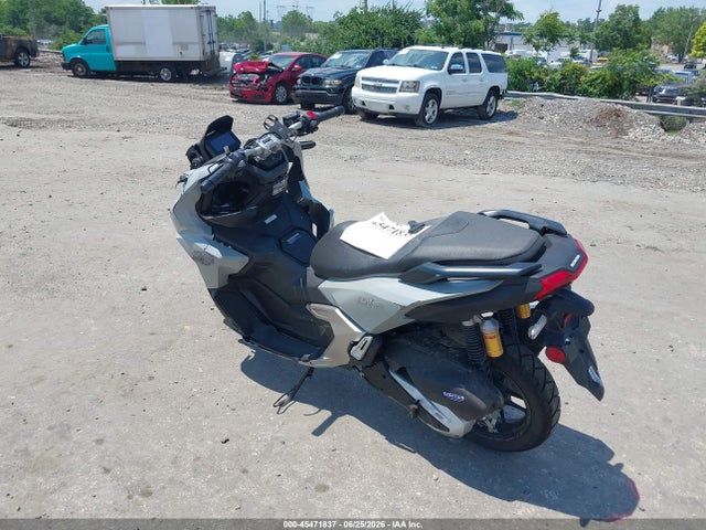Honda Adv160 A 2026 MLHKF5456T5201268 Image 3