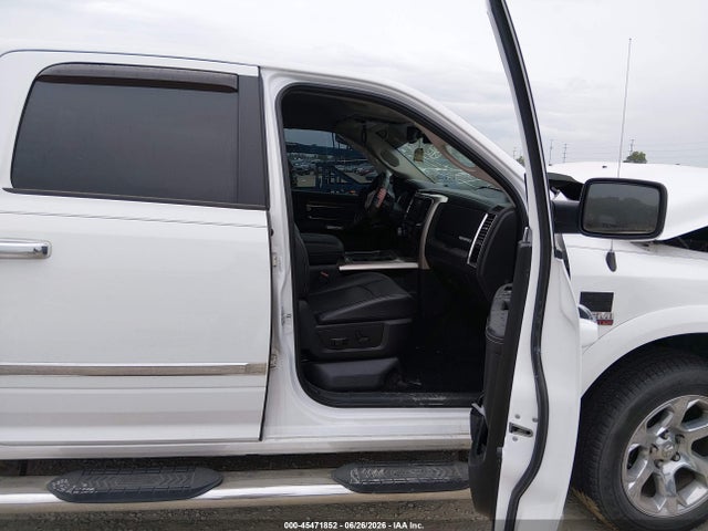 Aukcja sprzedaży 2017 Ram 1500 Laramie  4x4 5'7 Box, vin: 1C6RR7NT4HS692442, numer aukcji: 45471852
