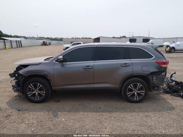 45471866 :رقم المزاد ، 5TDZARFH0KS057403 vin ، 2019 Toyota Highlander Le مزاد بيع